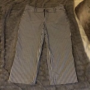 CHAPS checkered capri pants